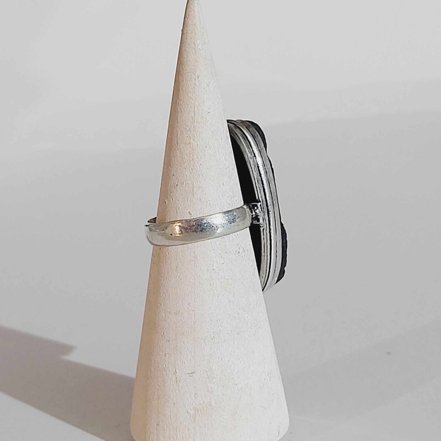 Black Tourmaline Psychic Protection Ring US 7.5 (E1629)