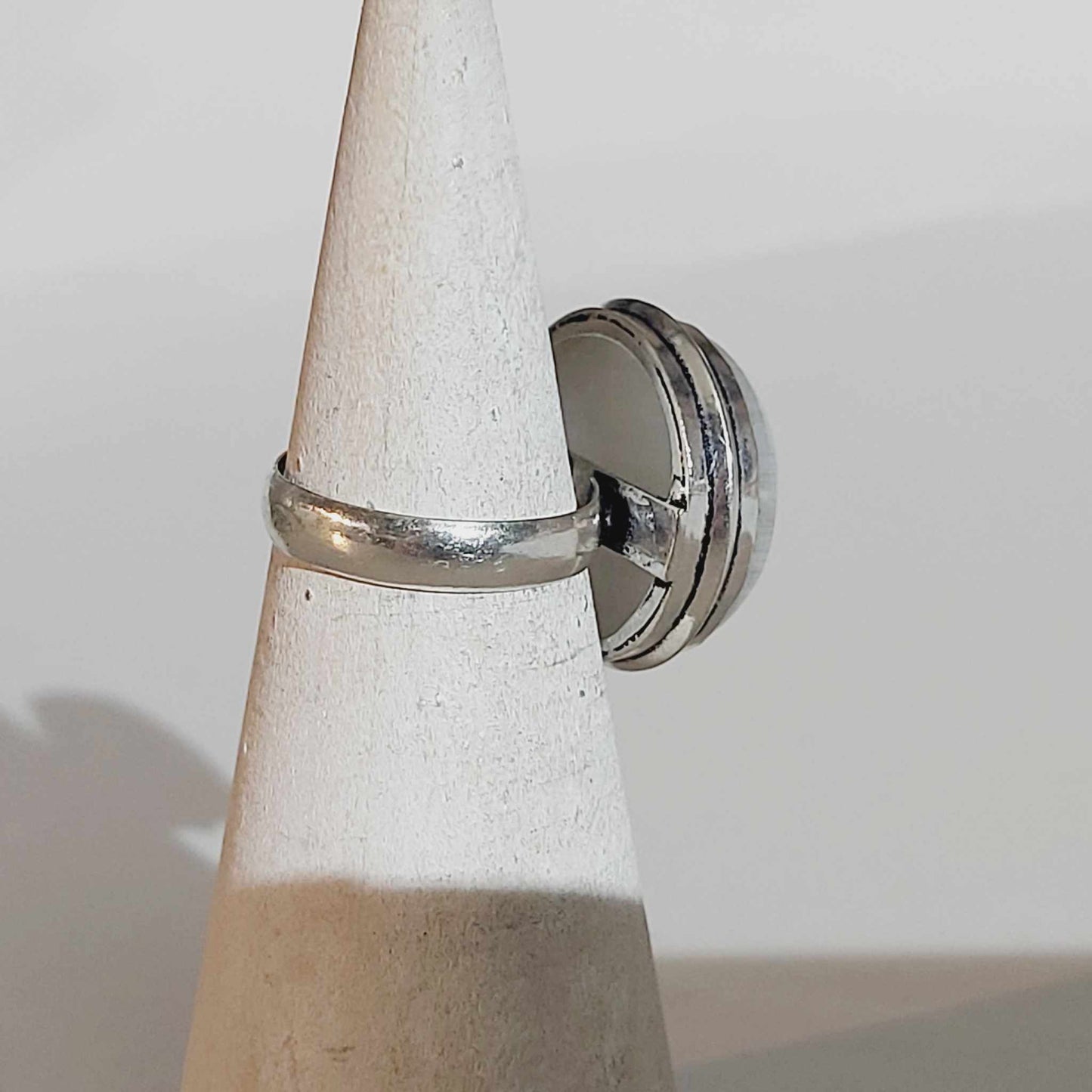Free Spirit Rainbow Moonstone Ring Size US 6 (E1662)