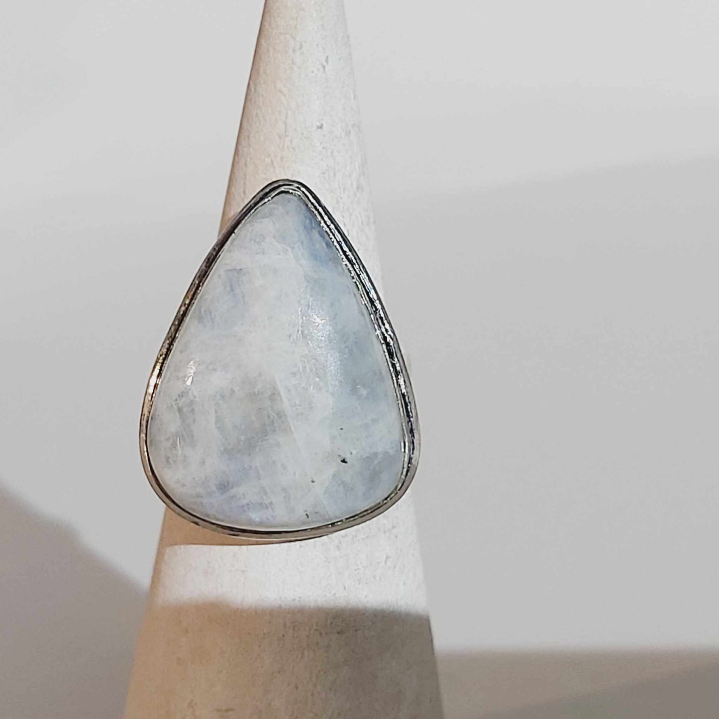 Free Spirit Rainbow Moonstone Ring Size US 7 (E1666)