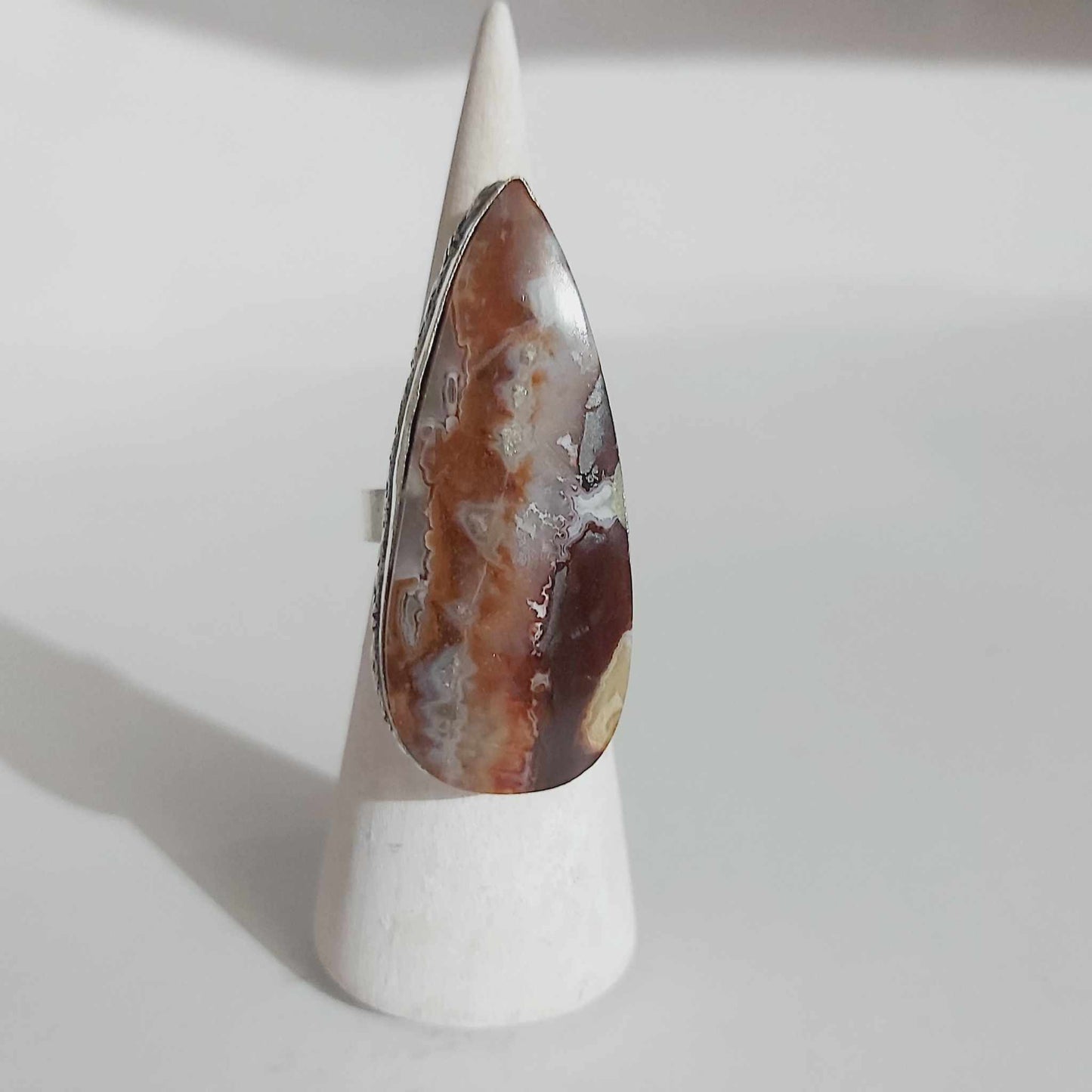 Agate Physical Wellbeing Gemstone Ring US 7.5 (E2410)