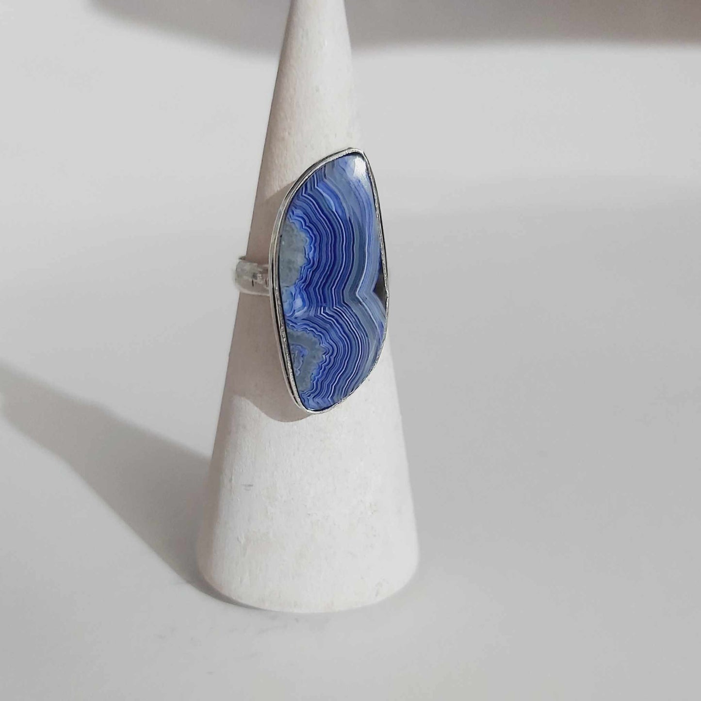 Agate Physical Wellbeing Gemstone Ring US 7.5 (E2411)