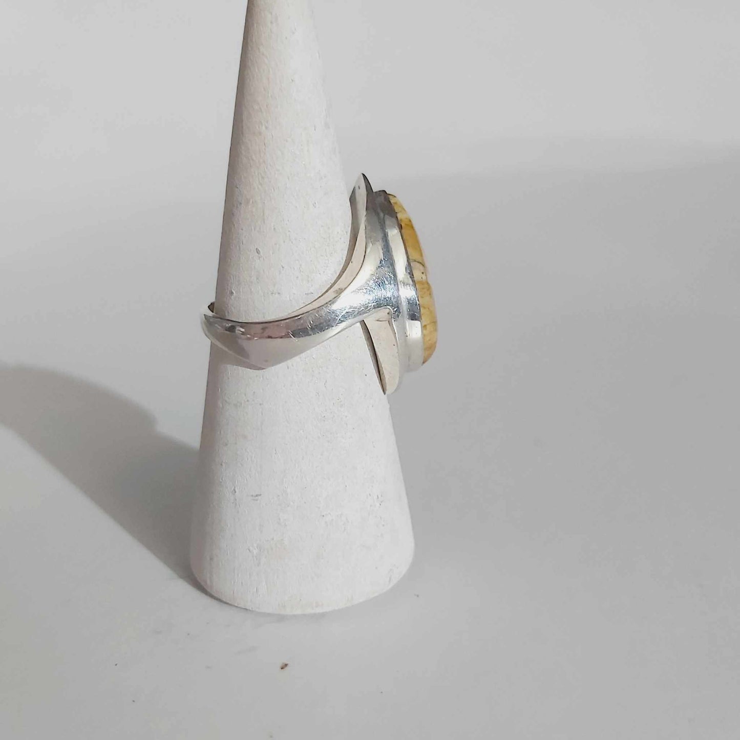 Agate Physical Wellbeing Gemstone Ring US 9.5 (E2421)