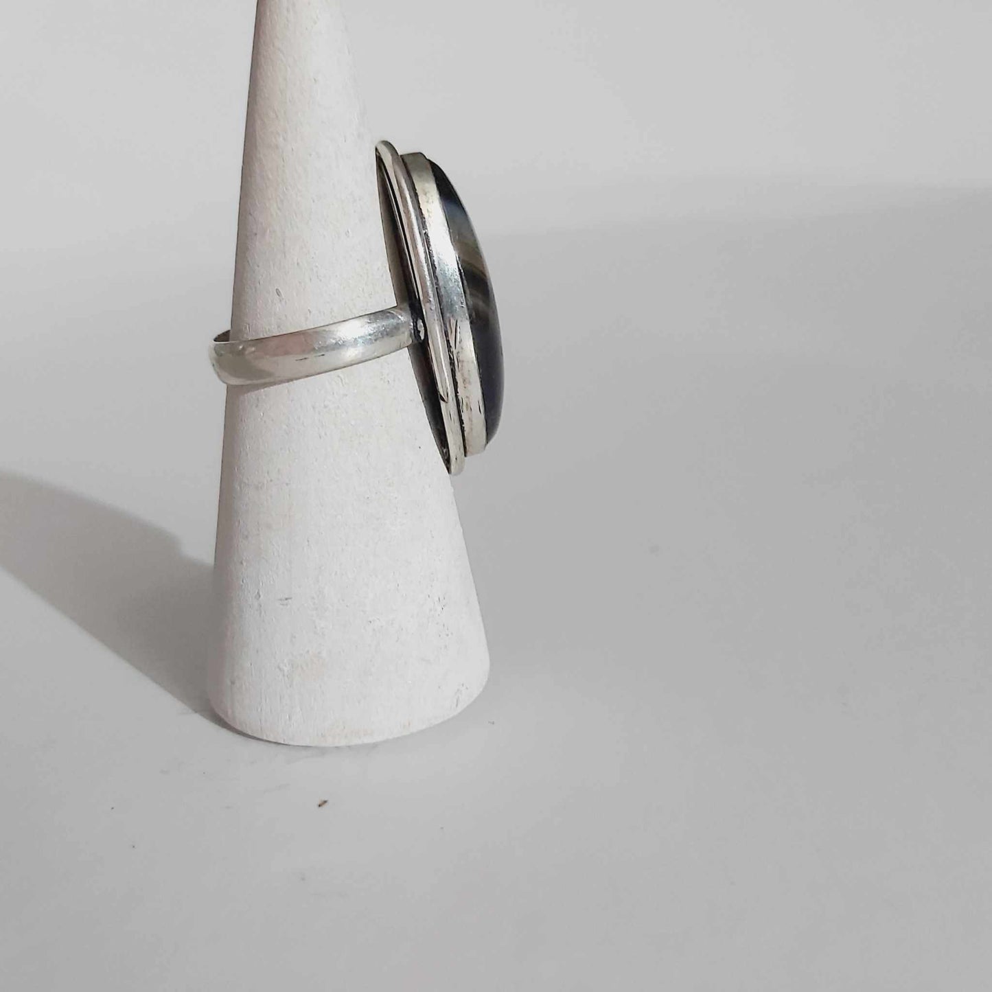 Agate Physical Wellbeing Gemstone Ring US 9.5 (E2423)