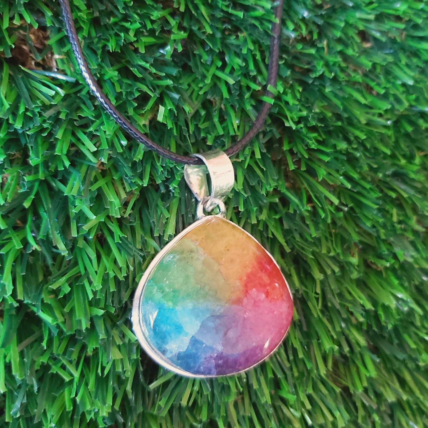 Rainbow Agate Grounding Gemstone Pendant (E2529)