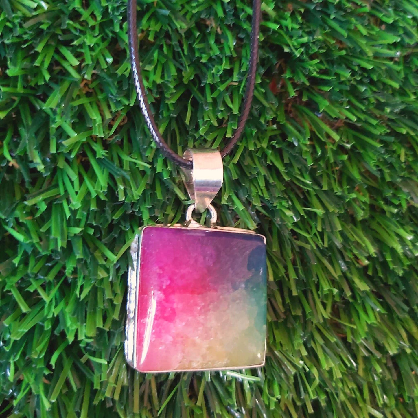 Rainbow Agate Grounding Gemstone Pendant (E2531)