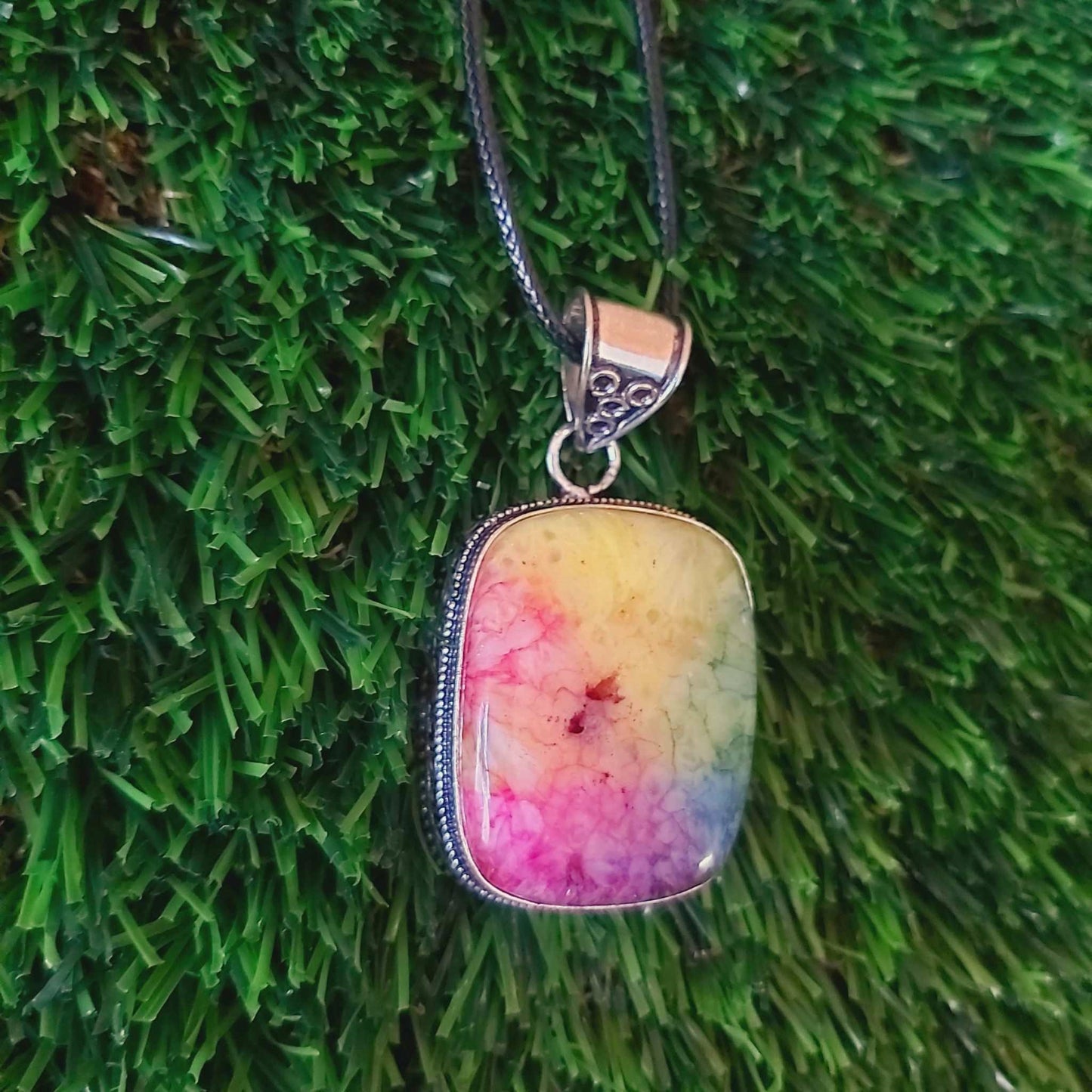Rainbow Agate Grounding Gemstone Pendant (E2532)
