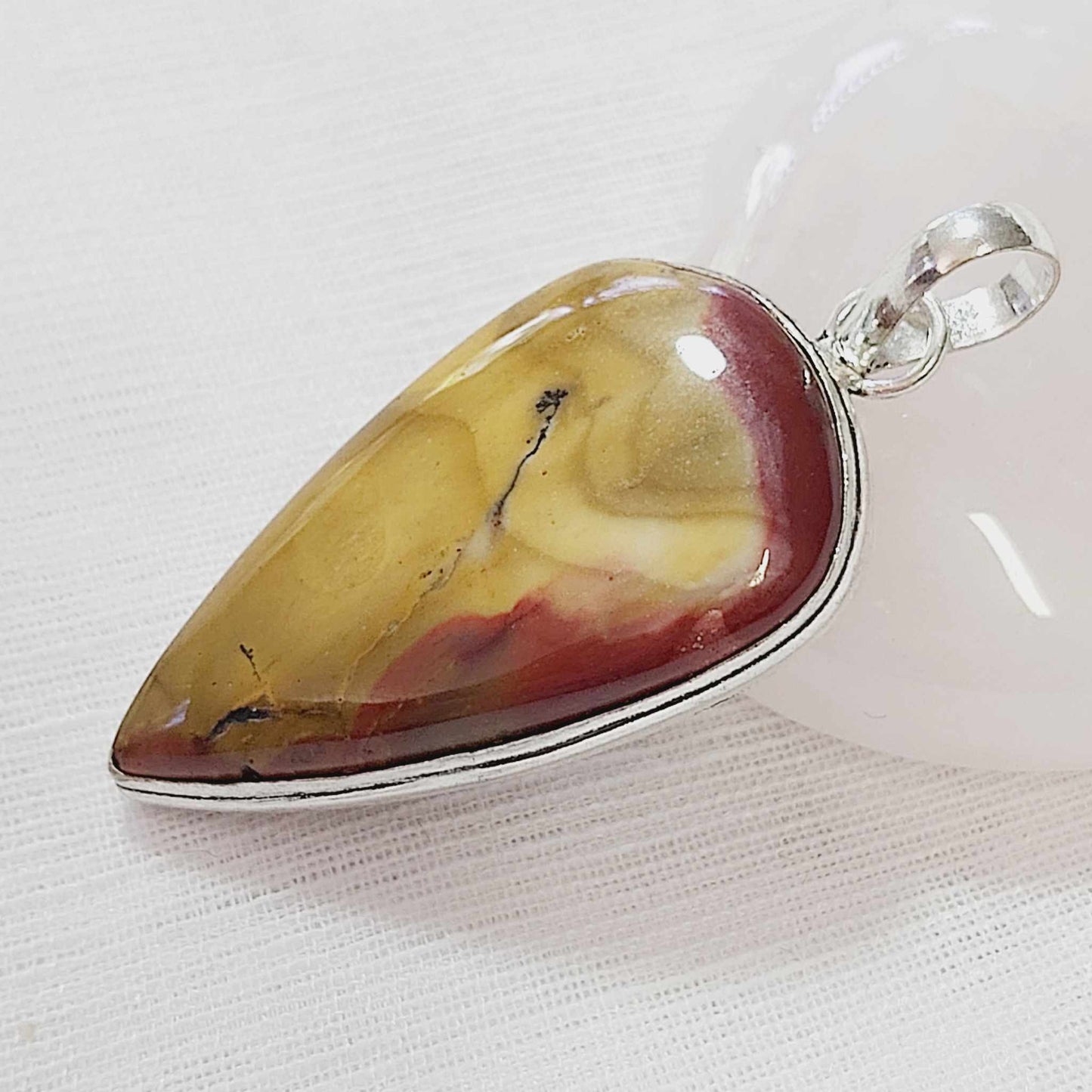 Mookaite Australian Gemstone Crystal Pendant (E716)