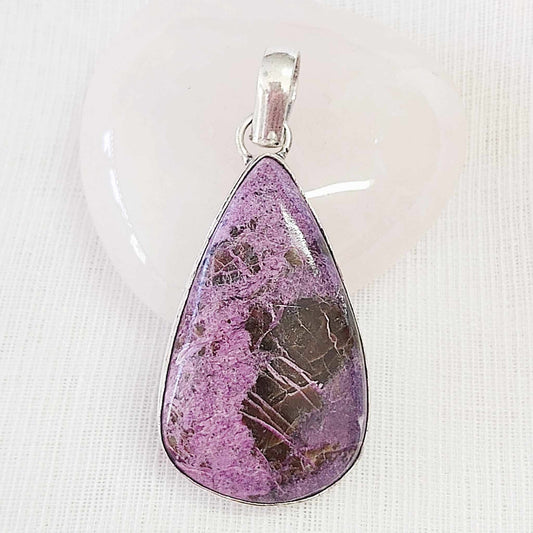 Purpurite Gemstone Crystal Stone of Freedom Pendant (E899)