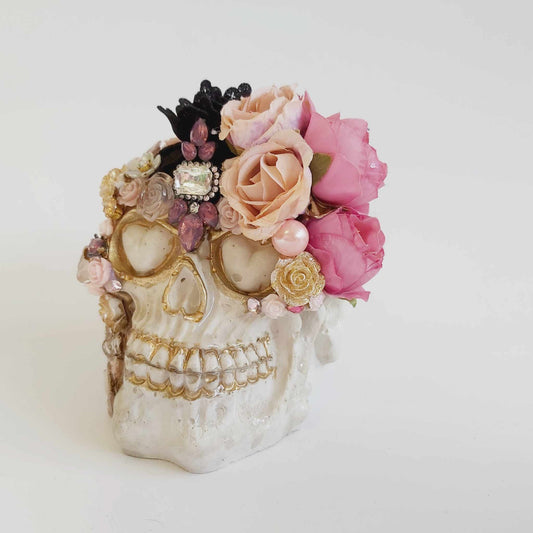 Handcrafted Gothic Floral Skull – Unique Gothic Style Home Accent (skl1)