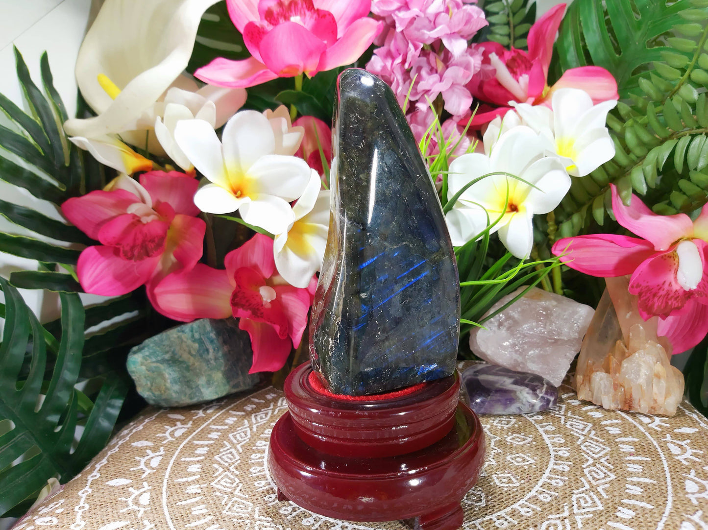 Labradorite Crystal 585 gms (GEM5)