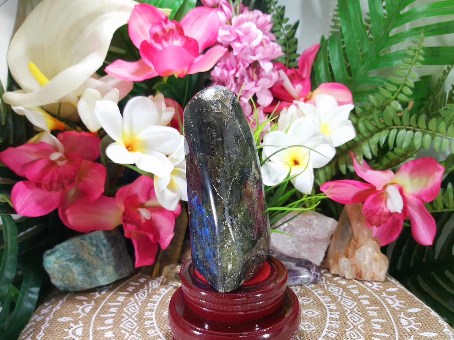 Labradorite Crystal 585 gms (GEM5)