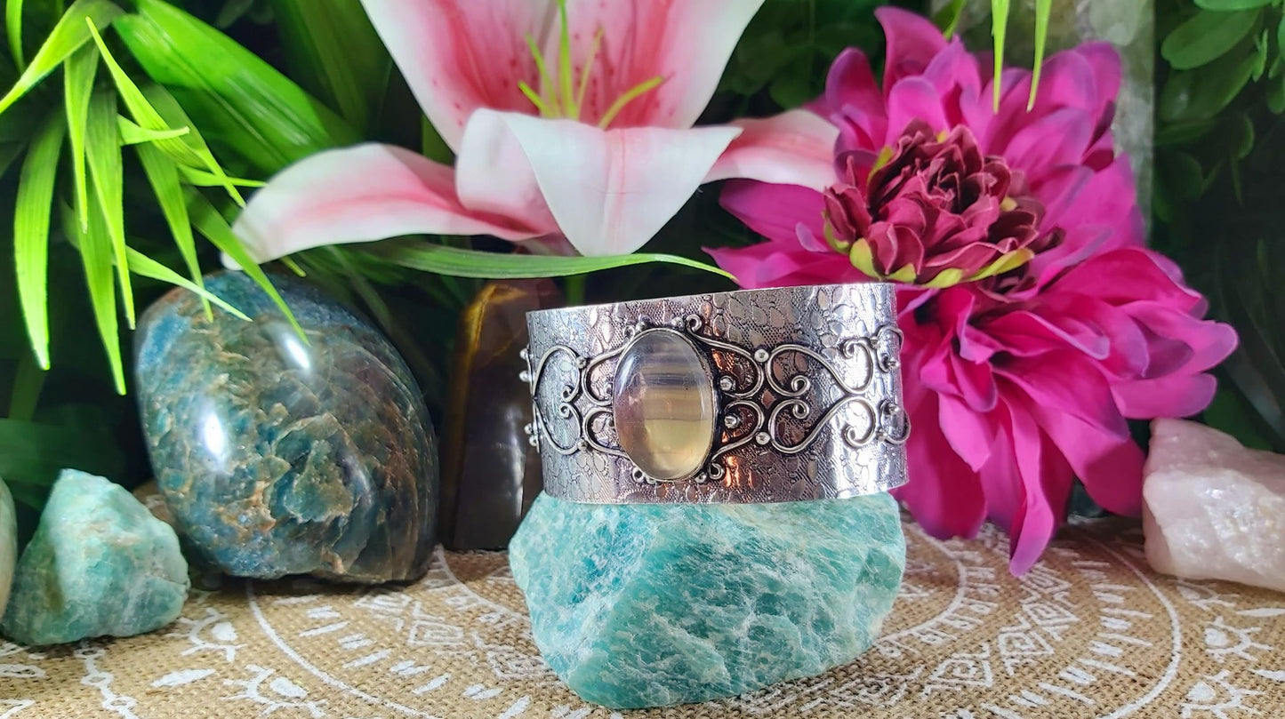 Fluorite Crystal Gemstone Protection Bangle (B100)