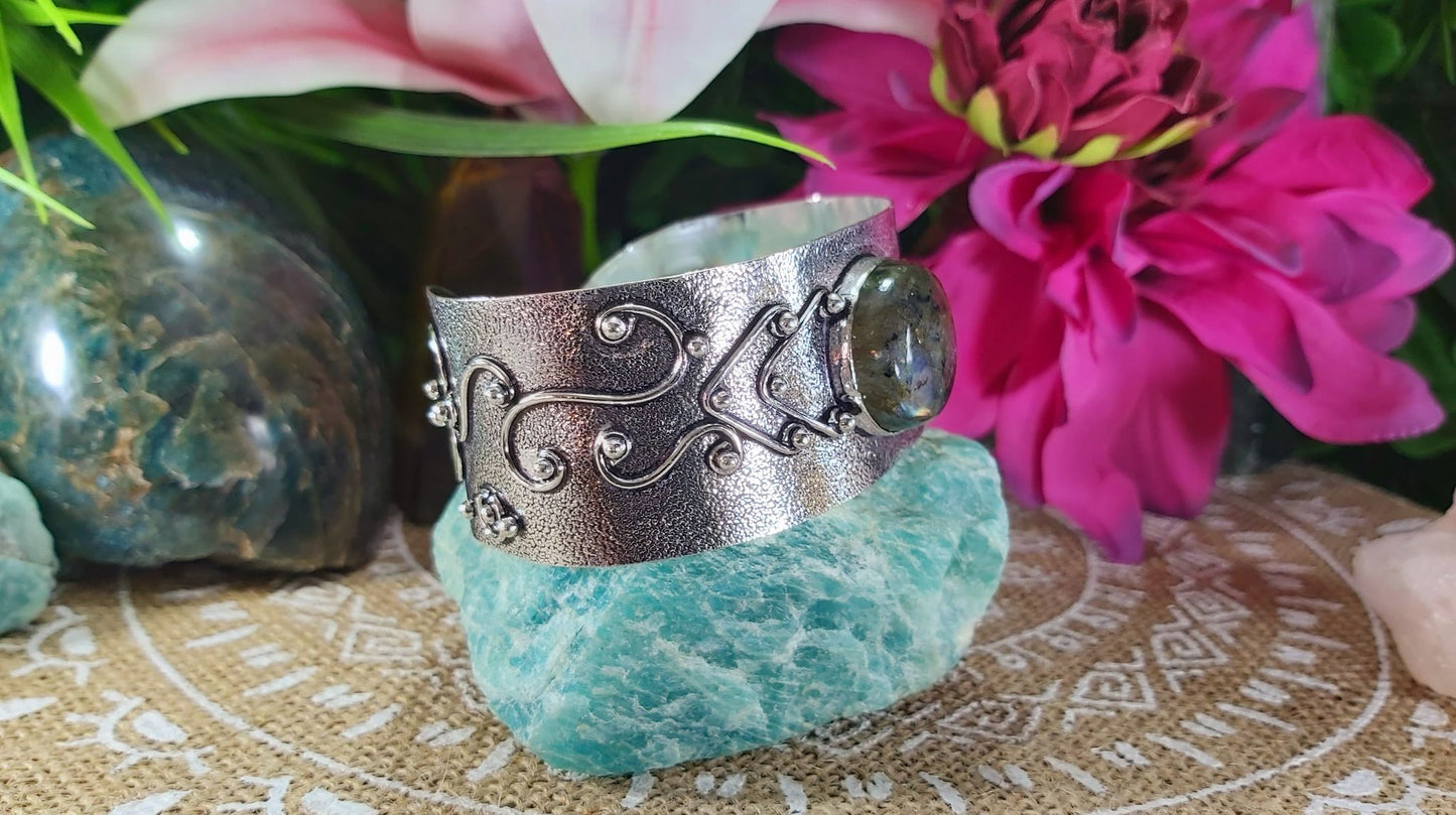 Labradorite Inner Spirit Gemstone Bangle (B111)