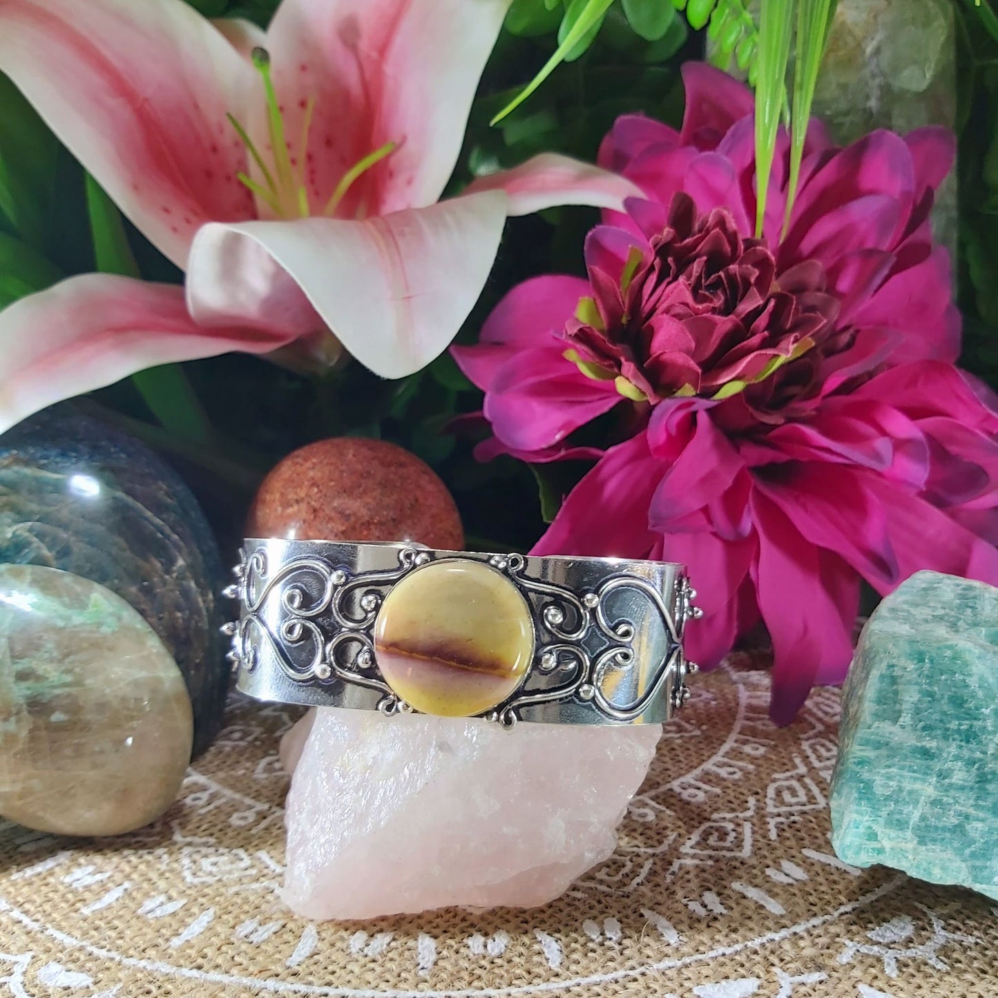 Mookaite Mother Earth Bangle Bracelet (B116)