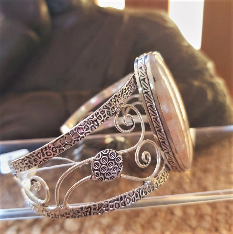 Sunstone Crystal Gemstone Creativity Bangle (B203)