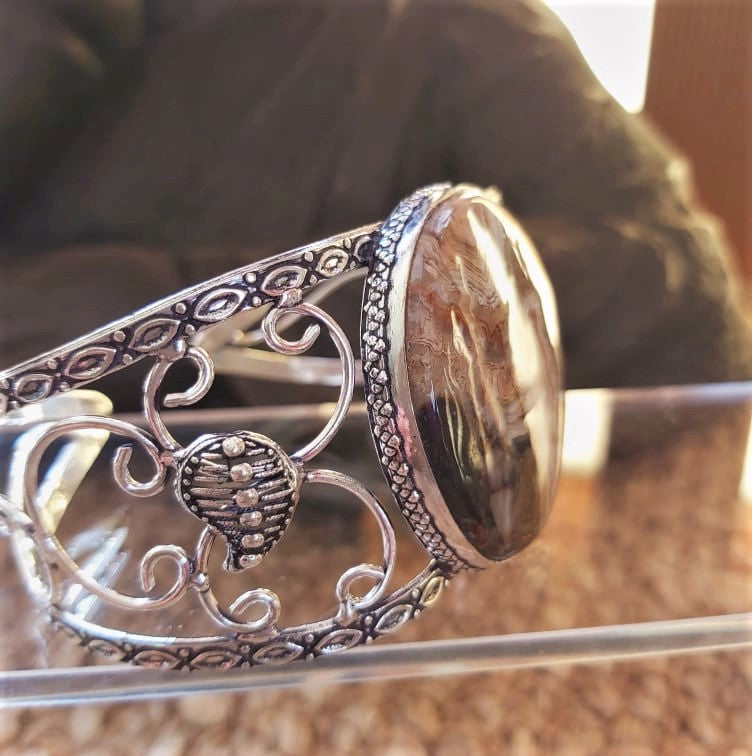 Agate Stability Bangle Bracelet (B204)