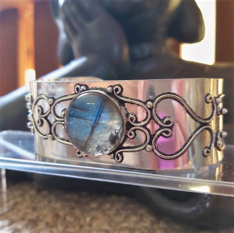 Labradorite Inner Spirit Gemstone Bangle (B223)
