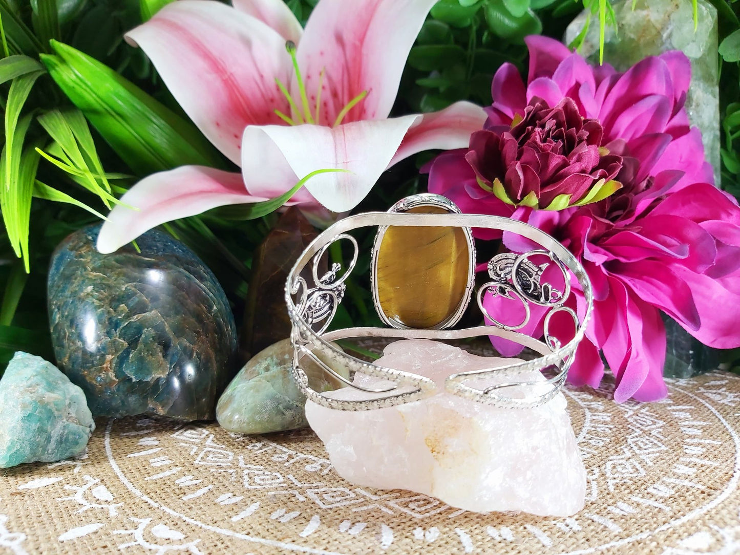 Tiger Eye Gemstone Bangle Bracelet (B79)