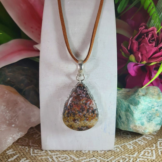 Agate Grounding & Protection Gemstone Pendant (E1253)