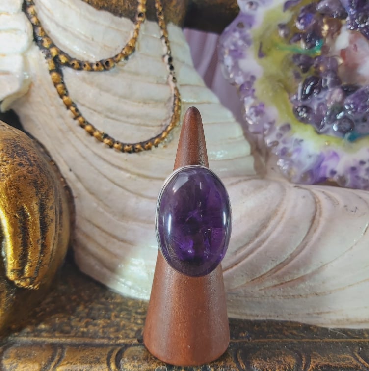 Amethyst Protection Gemstone Ring Size US 6 (E1525)