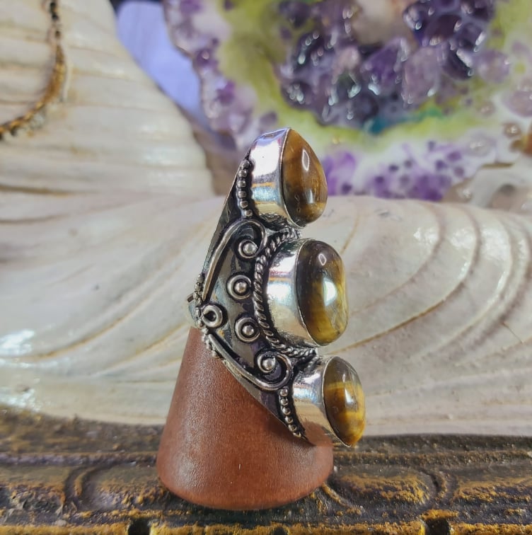 Tiger Eye Earth Star Gemstone Ring US 8 (E1576)