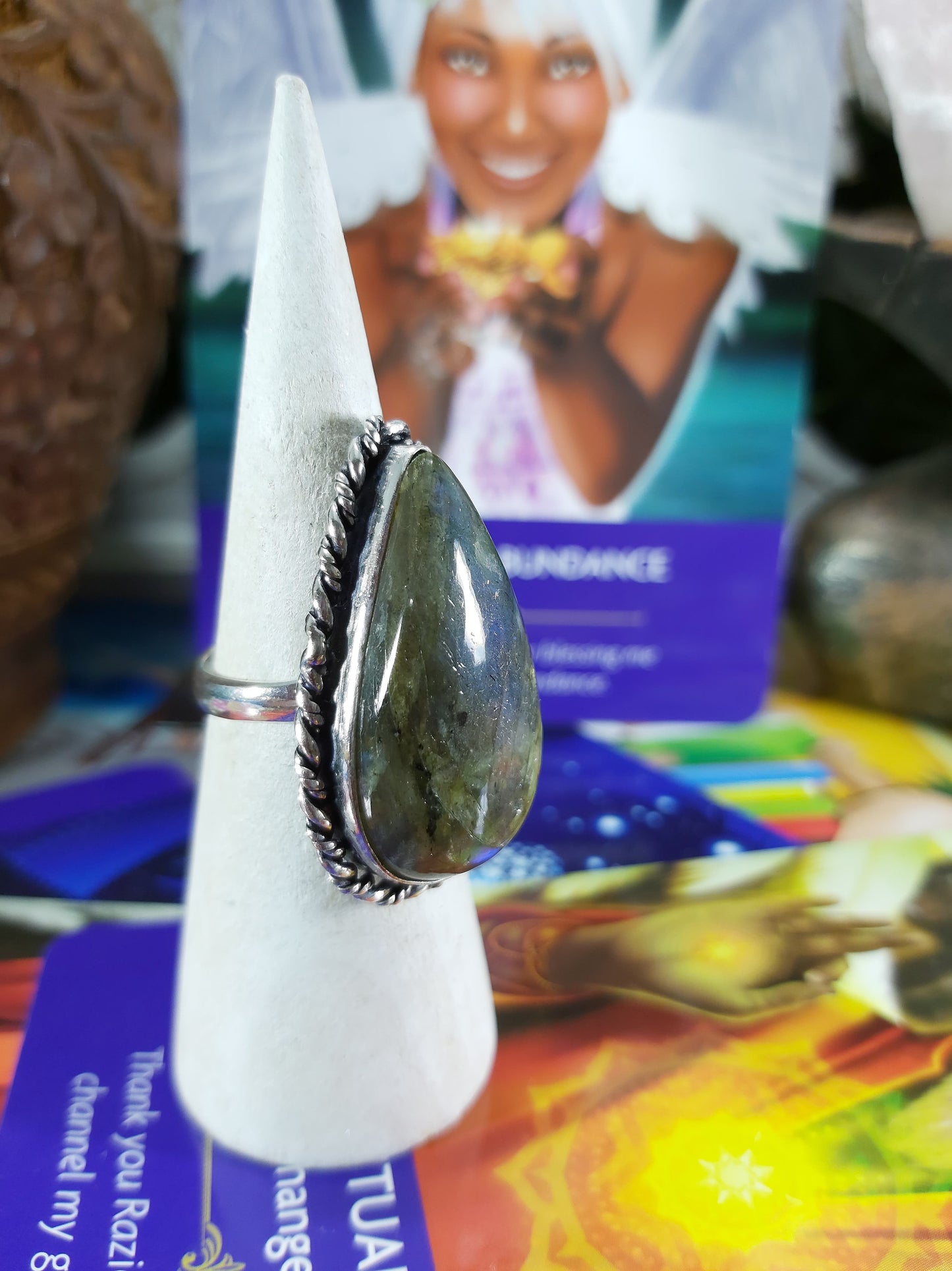Labradorite Inner Spirit Ring Size US 8.5 (E168)