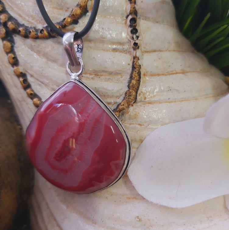Agate Protection Gemstone Pendant (E1831)