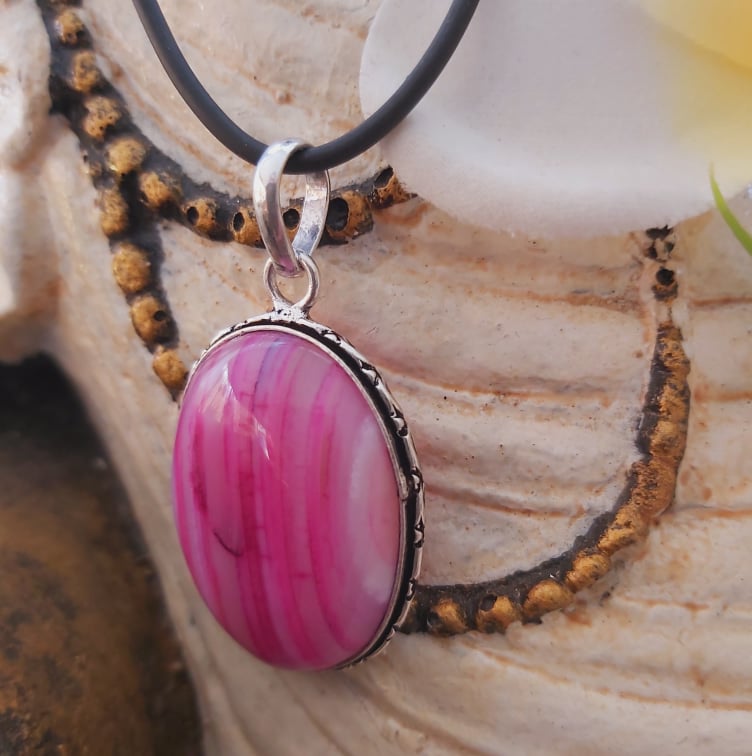 Agate Grounding & Protection Gemstone Pendant (E1889)