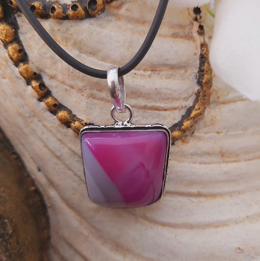 Agate Grounding & Protection Gemstone Pendant (E1895)