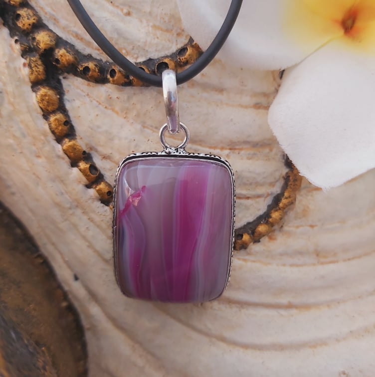 Agate Grounding & Protection Gemstone Pendant (E1899)