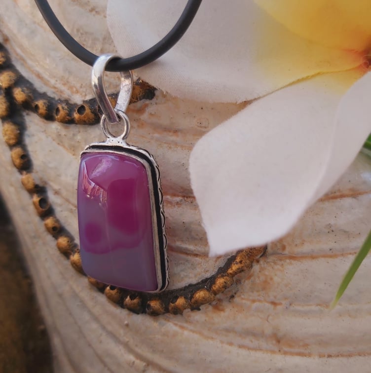 Agate Grounding & Protection Gemstone Pendant (E1901)