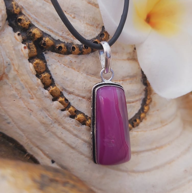 Agate Grounding & Protection Gemstone Pendant (E1904)