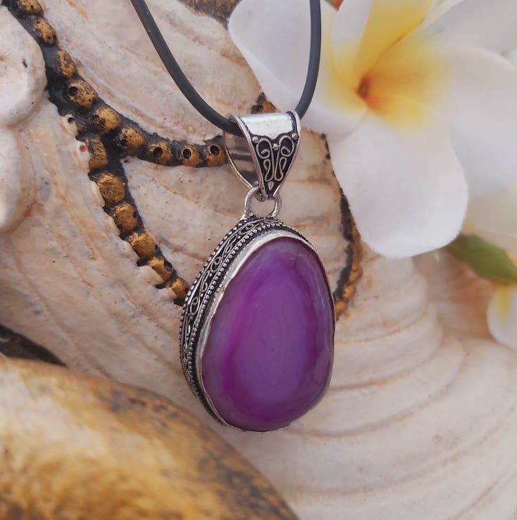 Agate Grounding & Protection Gemstone Pendant (E1905)