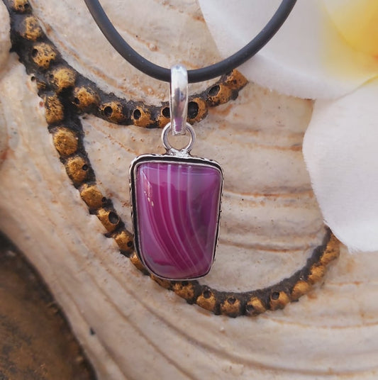 Agate Grounding & Protection Gemstone Pendant (E1906)