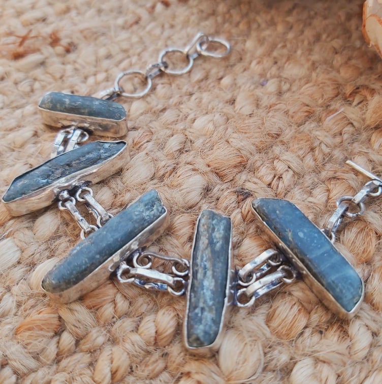 Kyanite Third Eye Chakra Bracelet 17 cm (E1947)