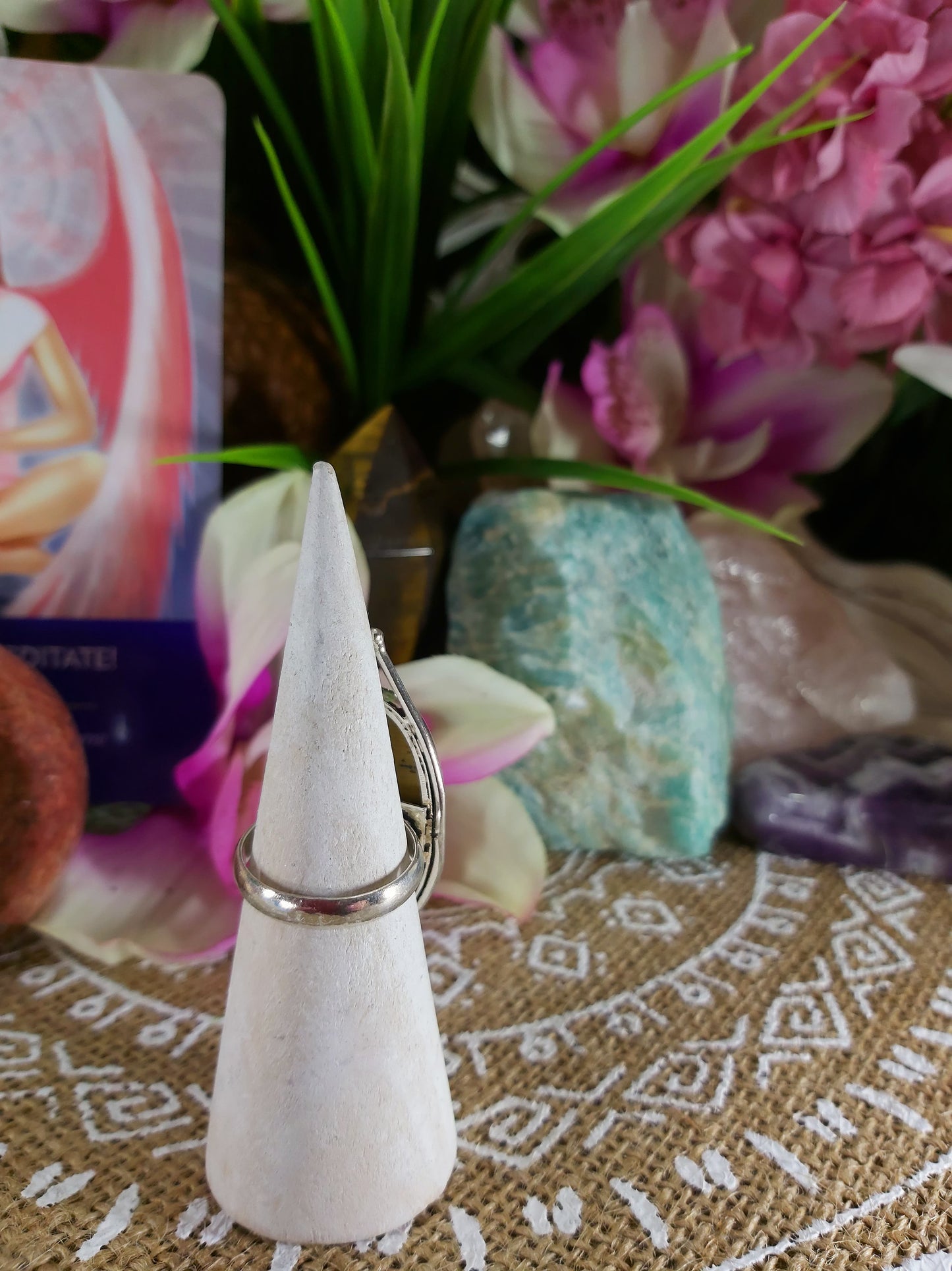 Tiger Eye Earth Star Ring Size US 8 (E219)