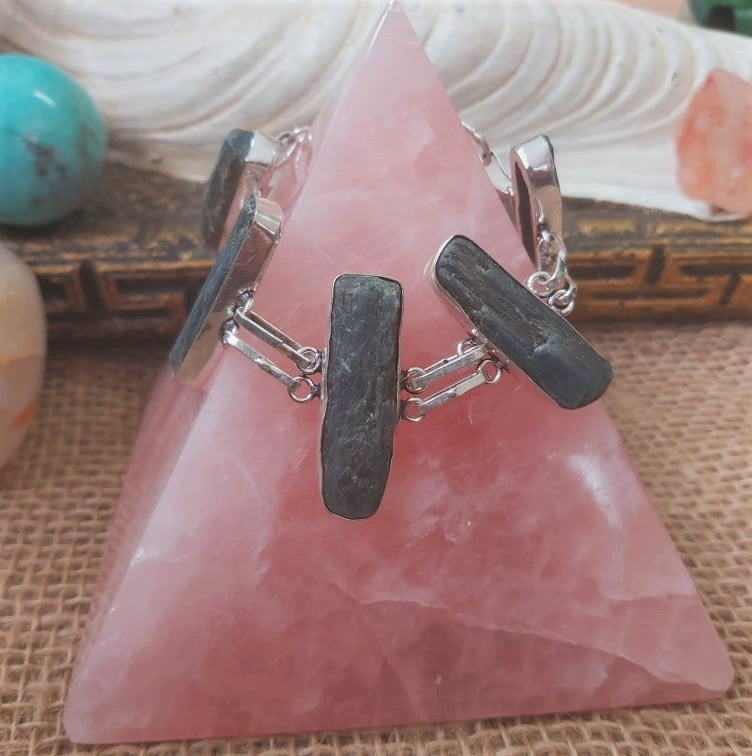 Kyanite Third Eye Chakra Bracelet 18 cm (E2256)