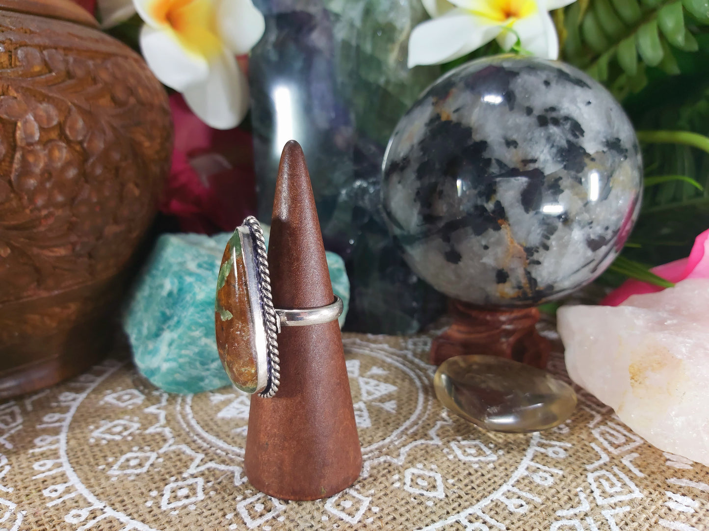 Chrysoprase Forgiveness Gemstone Ring Size US 8 (E697)