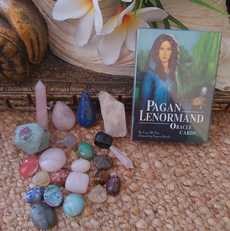 22 Gemstone Pack with FREE Mini Tarot Deck (FT29)