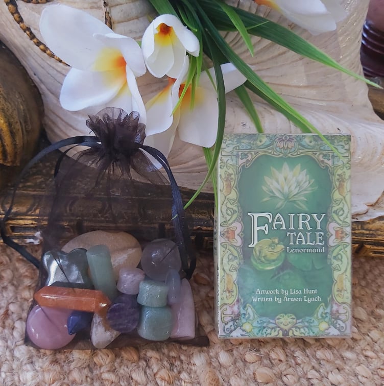 21 Gemstone Pack with FREE Mini Oracle Deck (FT8)