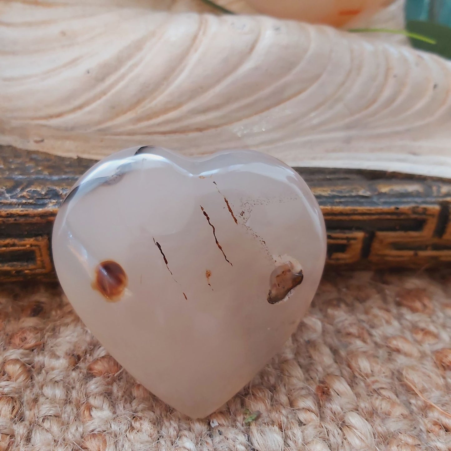Heart Agate Crystal Gemstone 152 gms (GEM142)