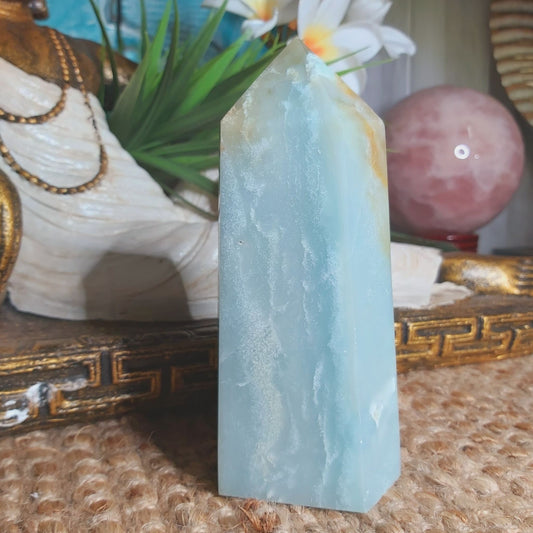 Caribbean Calcite Third Eye 713 gms (GEM116)