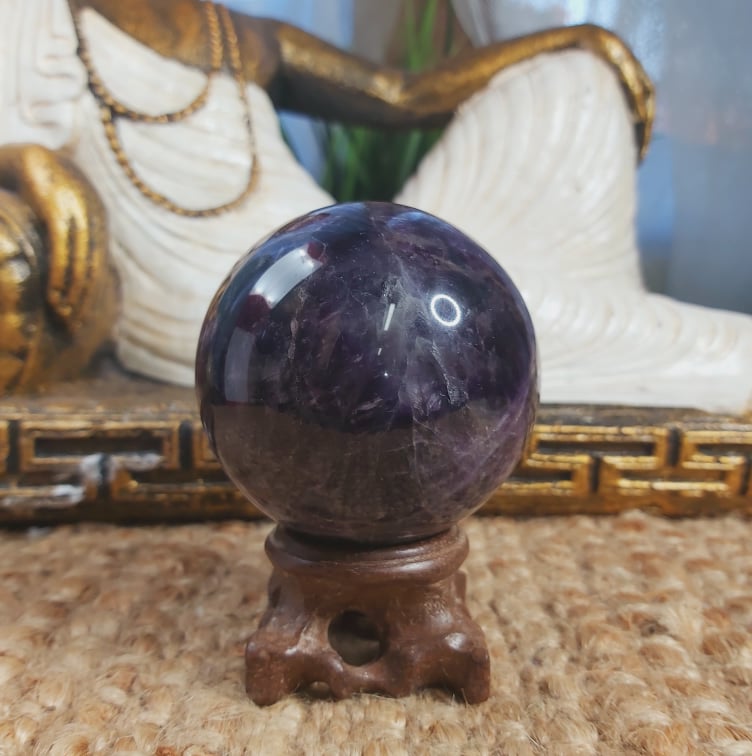 Chevron Amethyst Protection Goddess 349 gms (GEM203)