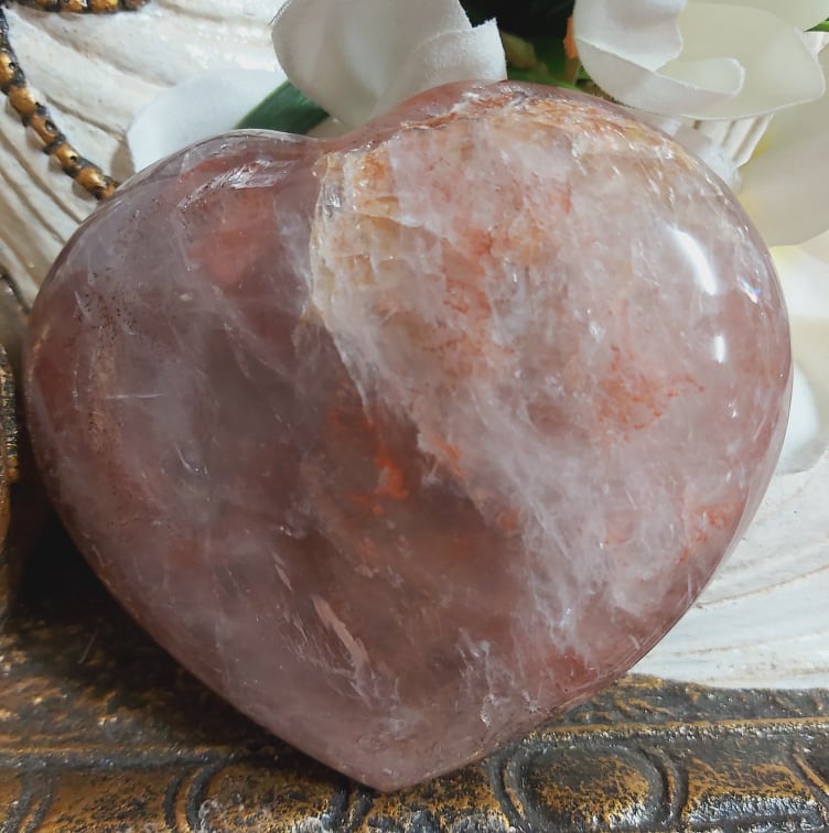 Fire Quartz Heart Crystal 437 gms (GEM236)
