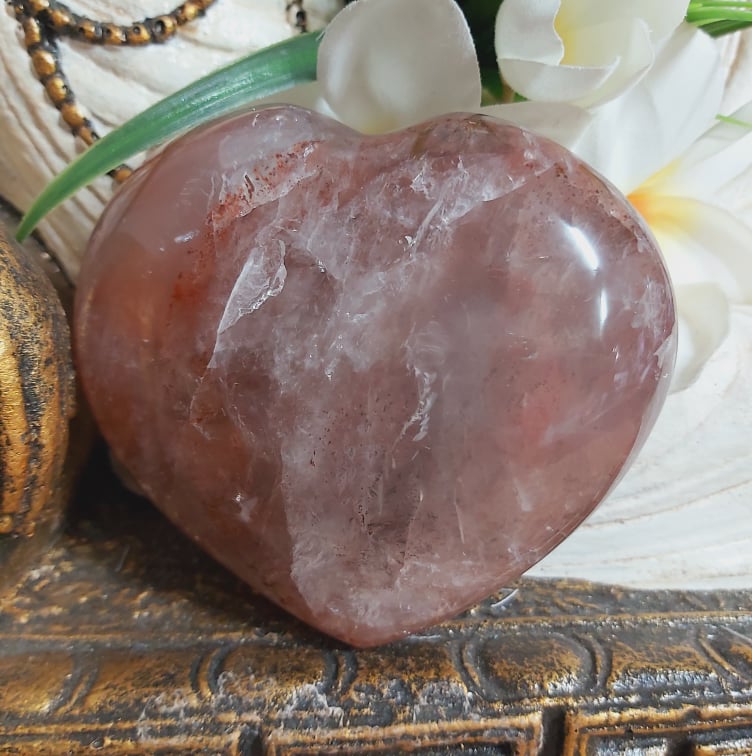 Fire Quartz Heart Crystal 437 gms (GEM236)