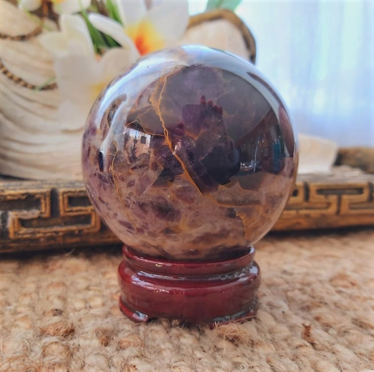 Chevron Amethyst Protection Goddess 650 gms (GEM278)