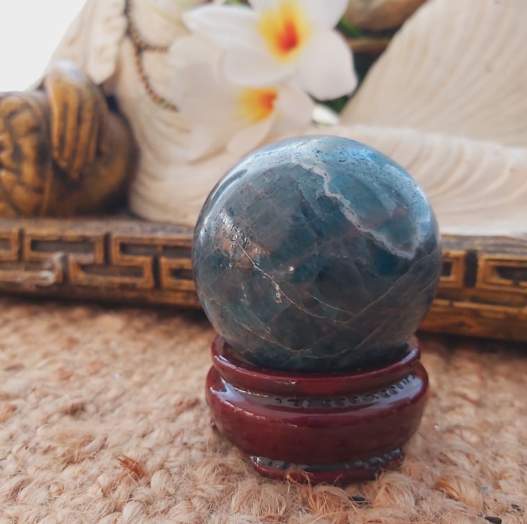 Apatite Sphere 293 gms (GEM282)