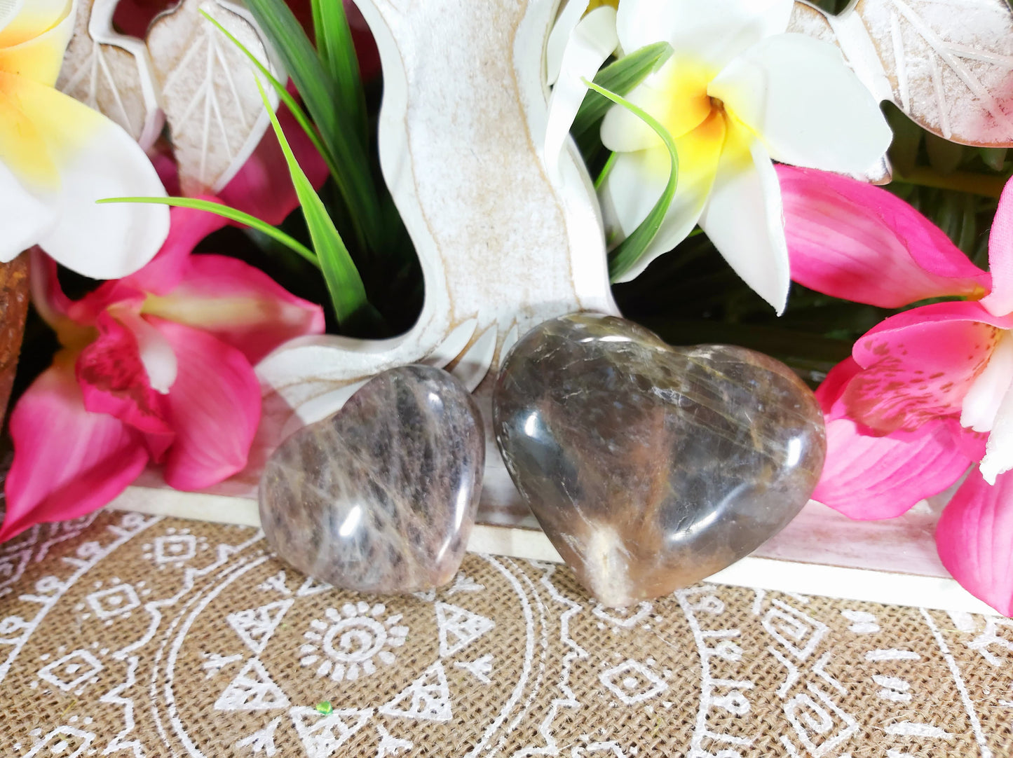 Black Moonstone Spiritual Wisdom Crystals 196 gms (GEM47)