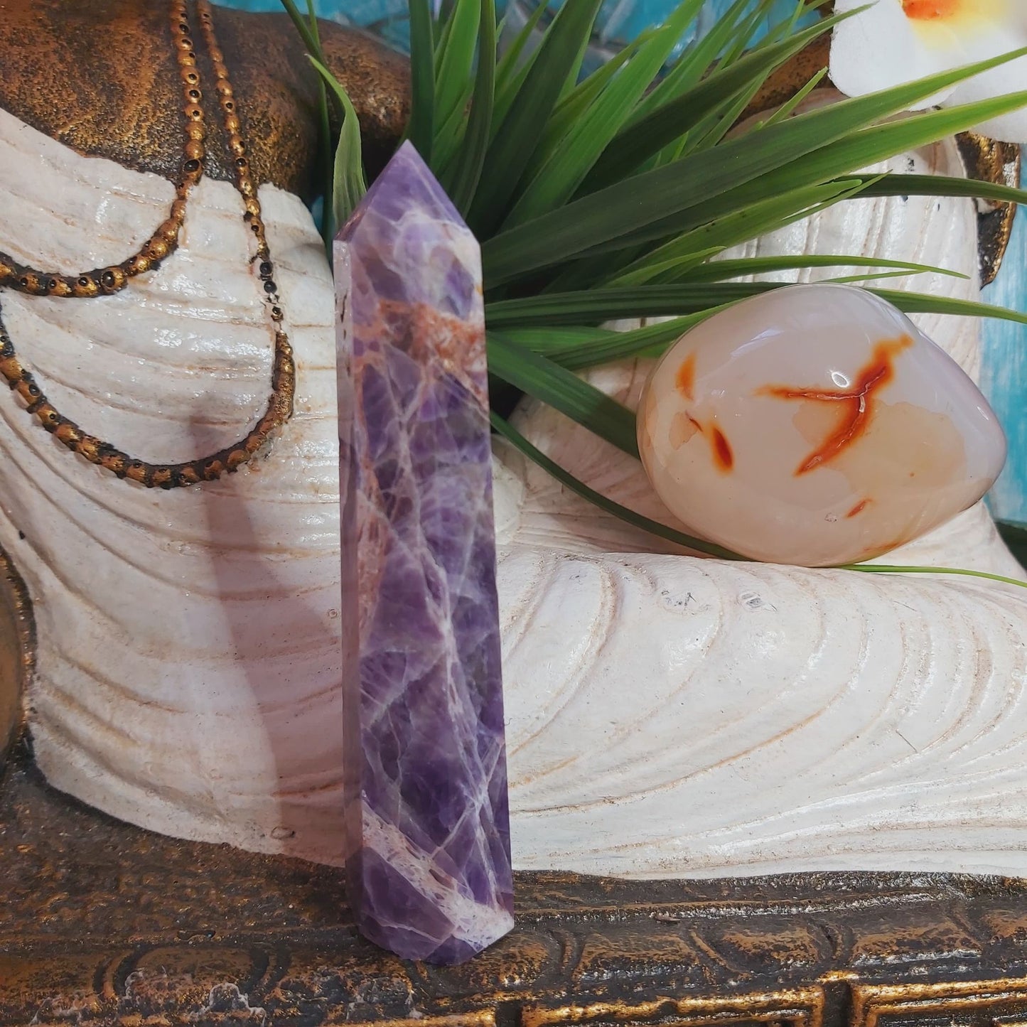 Chevron Amethyst Protection Goddess 95 gms (GEM95)