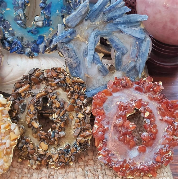 7-Pack Handmade Chakra Crystal Resin Geodes (GEO14)